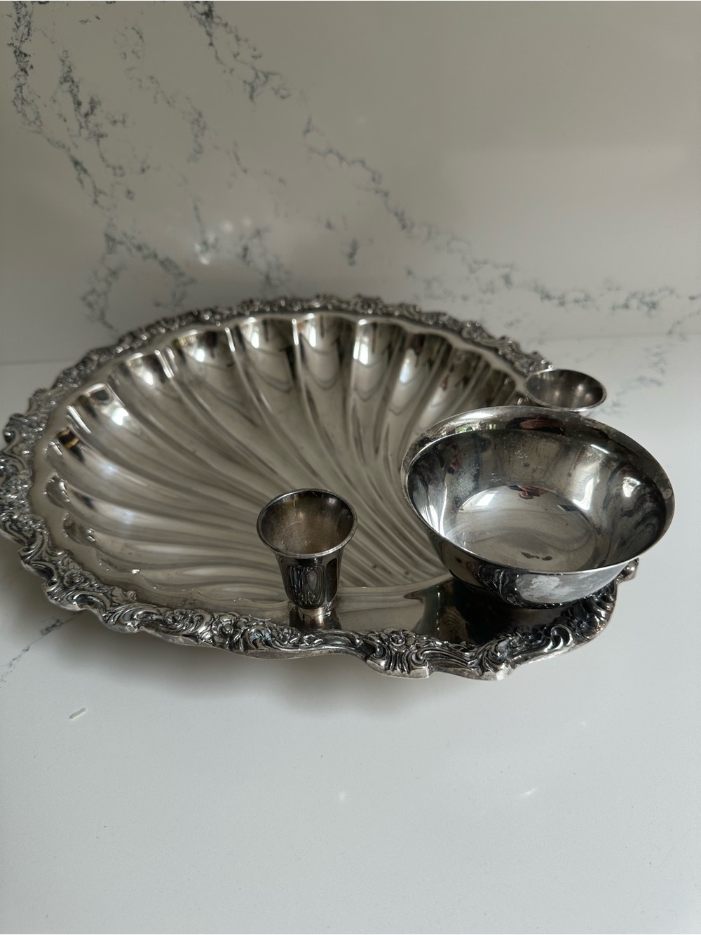 1940s Silver-Played Shell Serving Tray - Elegant Home Dining - vintage - Picture 12 of 14